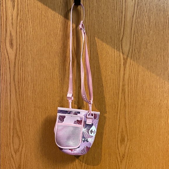 HydroJug Handbags - Pink Floral Hydrojug sleeve